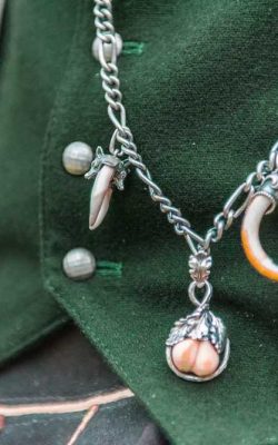 Nahaufnahme Trachtenschmuck