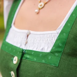 Dirndlbluse